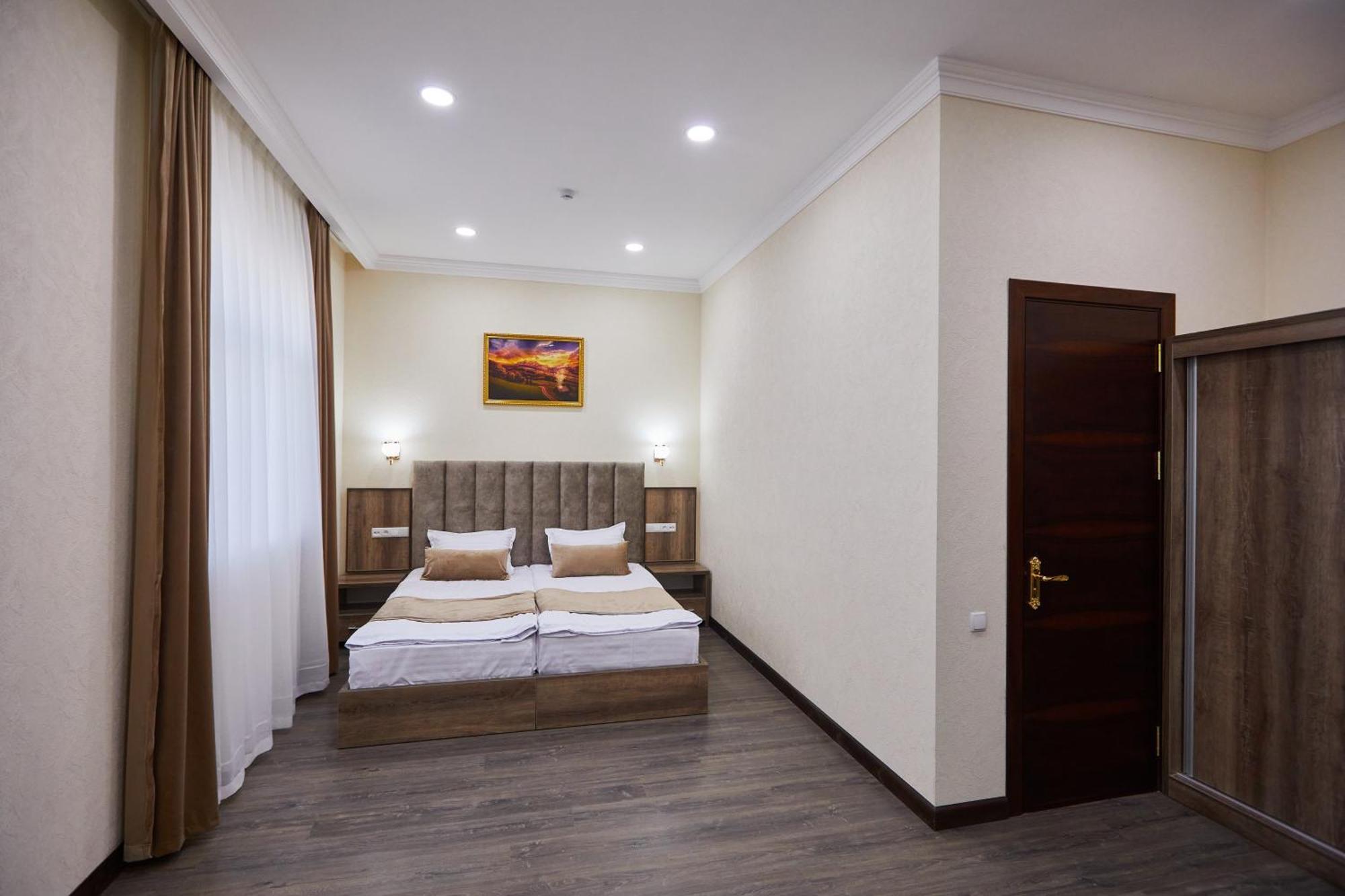 Grand Art Hotel Tashkent Luaran gambar